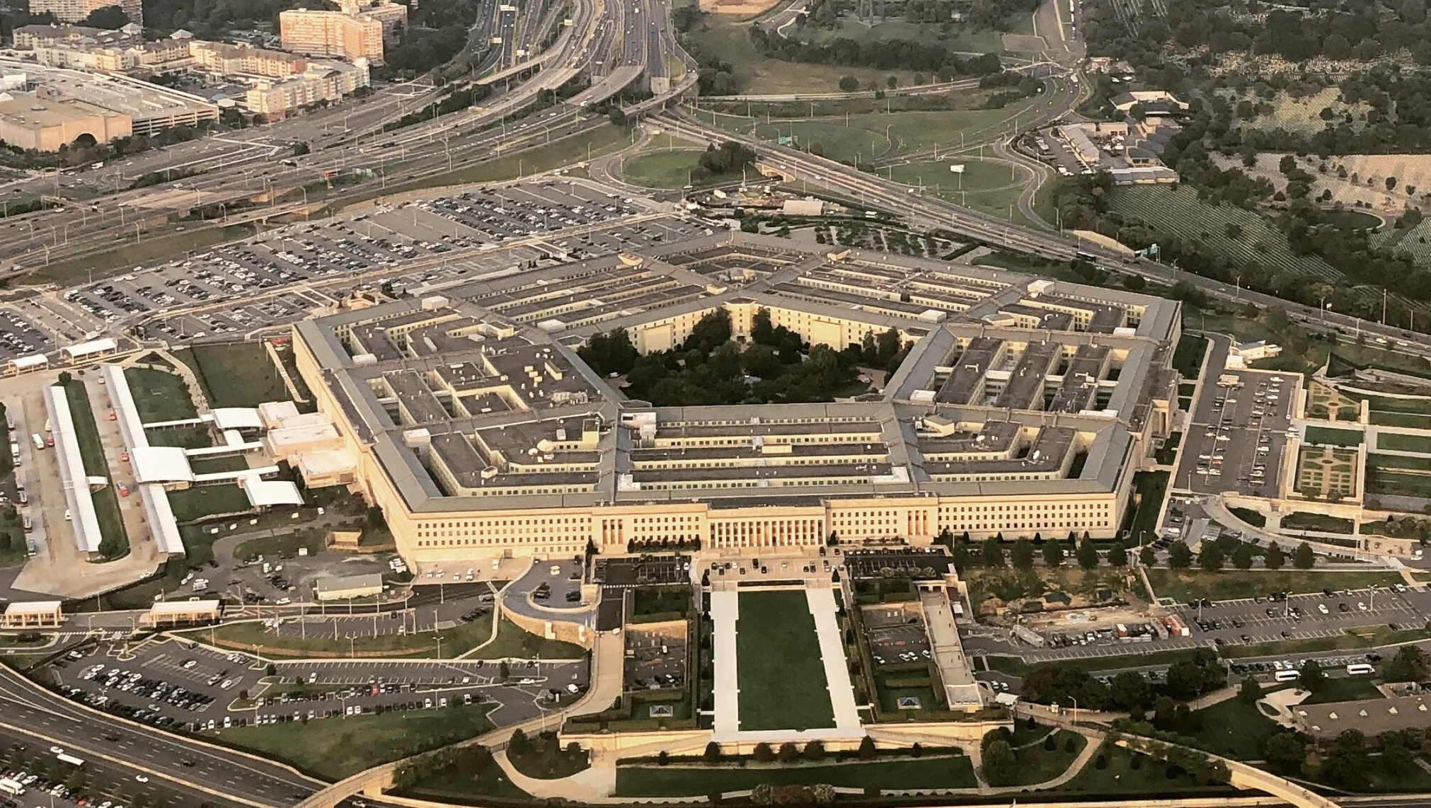 A Pentagon Igénybe Veszi Az AI-t a Katonai Tervezéshez a Thunderforge Projekttel